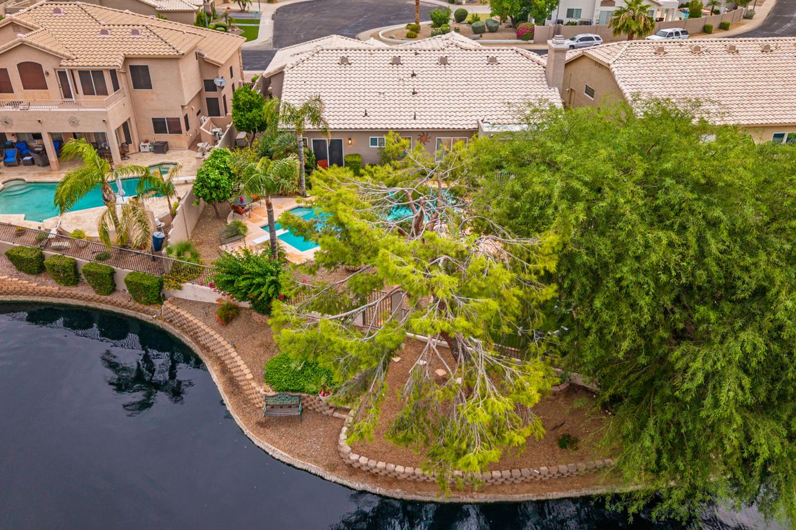 next background image