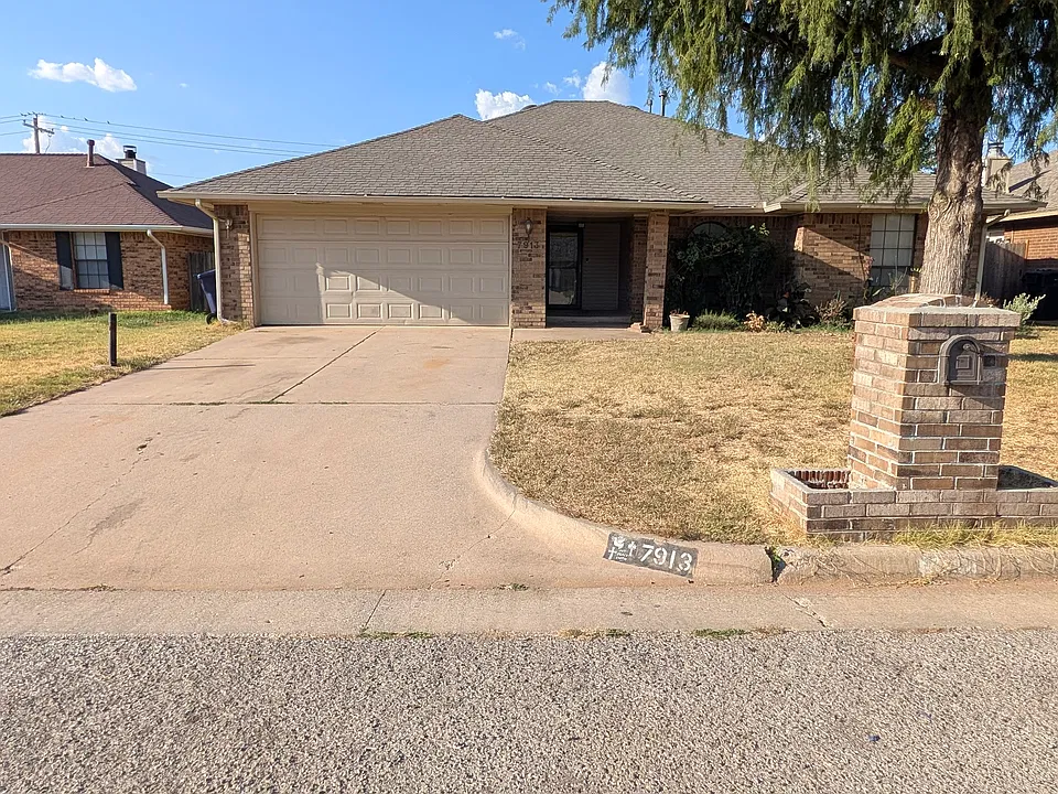 7913 NW 84th St