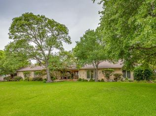 6917 Meadowcreek Dr, Dallas, TX 75254
