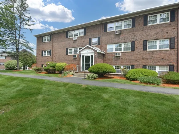 145 Milk St APT 10, Westborough, MA 01581