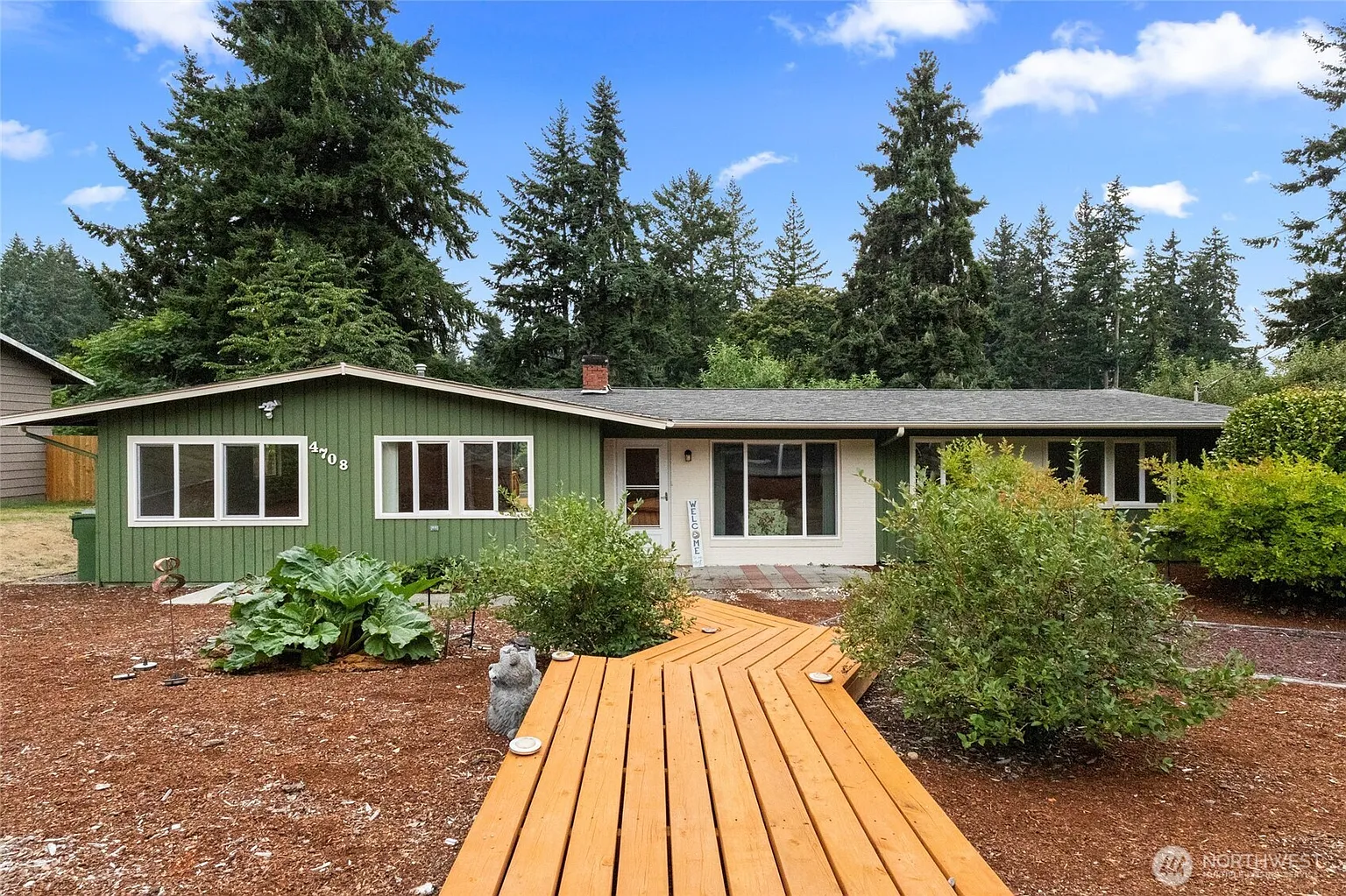 4708 63rd Avenue W photo 1