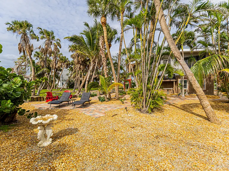 5372 Palmetto St — Photo 15