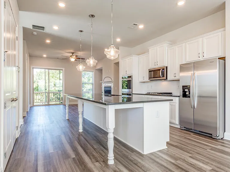 1662 Mountain Top Ln — Photo 9
