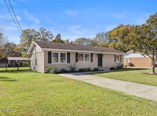 118 Sheffield Rd, Jacksonville, NC 28546