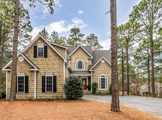 1070 Longleaf Dr NW, Pinehurst, NC 28374