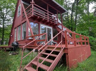 16615 Lake Shore Dr, Gowen, MI 49326