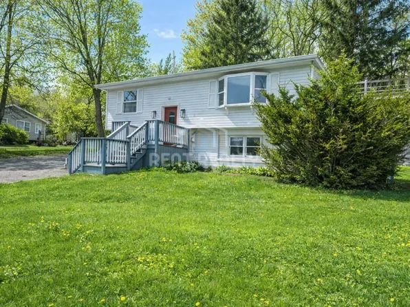 46 1st Ave, Monroe, NY 10950