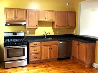 90 Pine St #4, Portland, ME 04102