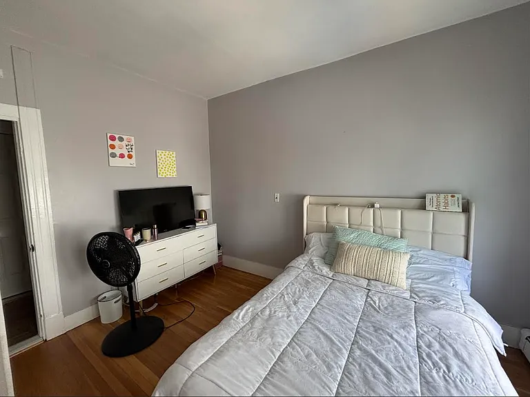 11 Houghton St #1 — Photo 10