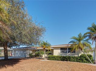 365 Pine Tree Rd, Venice, FL 34293