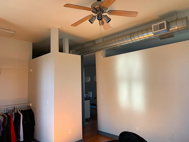 913 Monmouth St #3C — Photo 5