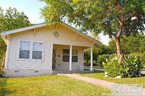 2nd image of 3015 Saunders Ave