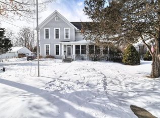 117 N Adelaide St, Fenton, MI 48430