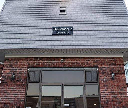 2nd image of 300 Smithfield Rd #P2-4