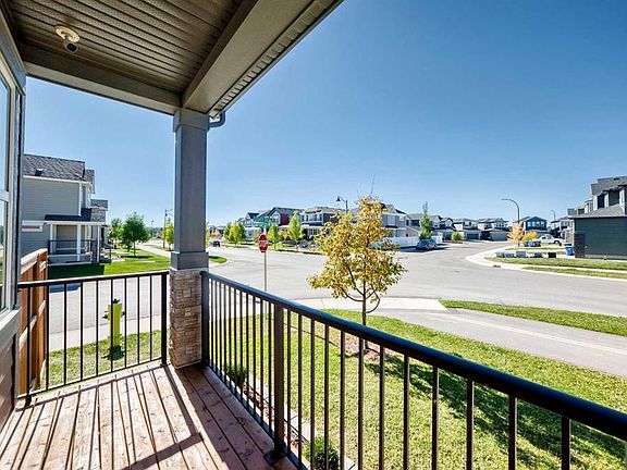 3rd image of 207 NW Legacy Glen Way SE