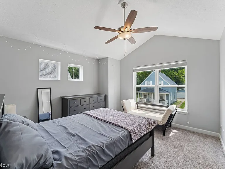 12027 Wade Park Ave — Photo 16