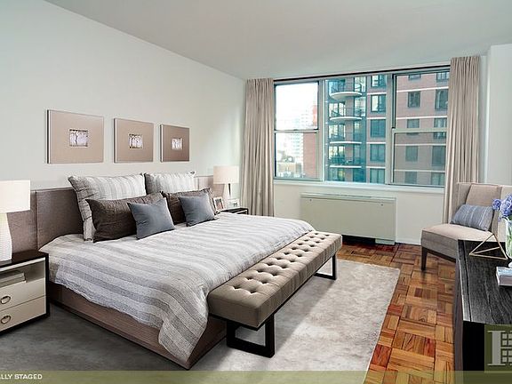 3rd image of 250 E 65th St APT 9G