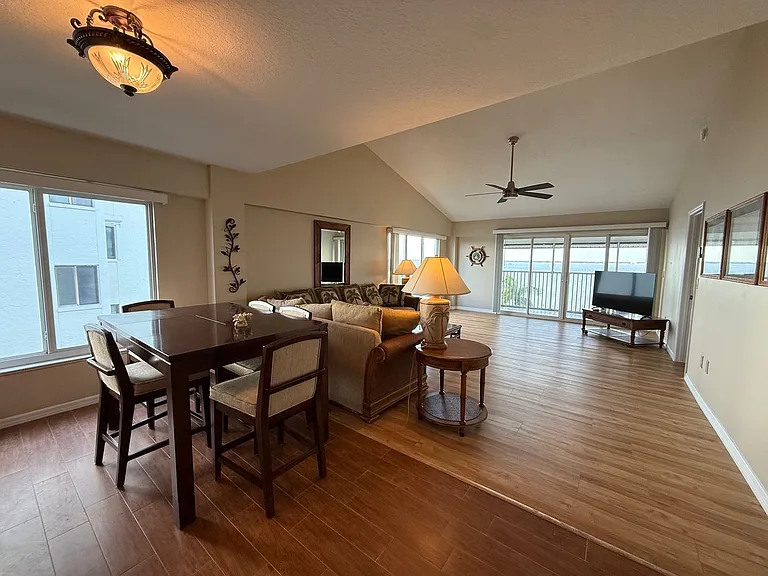 1477 Park Beach Cir #31 — Photo 7