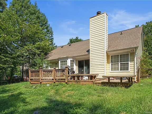 4th image of 5924 Carriage Oaks Dr