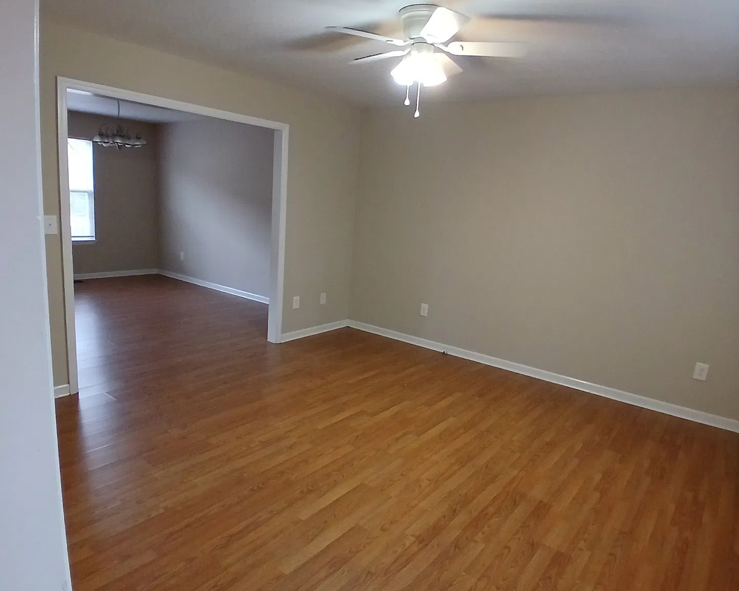 3 bed, 2.5 bath, $1,500 — Photo 2