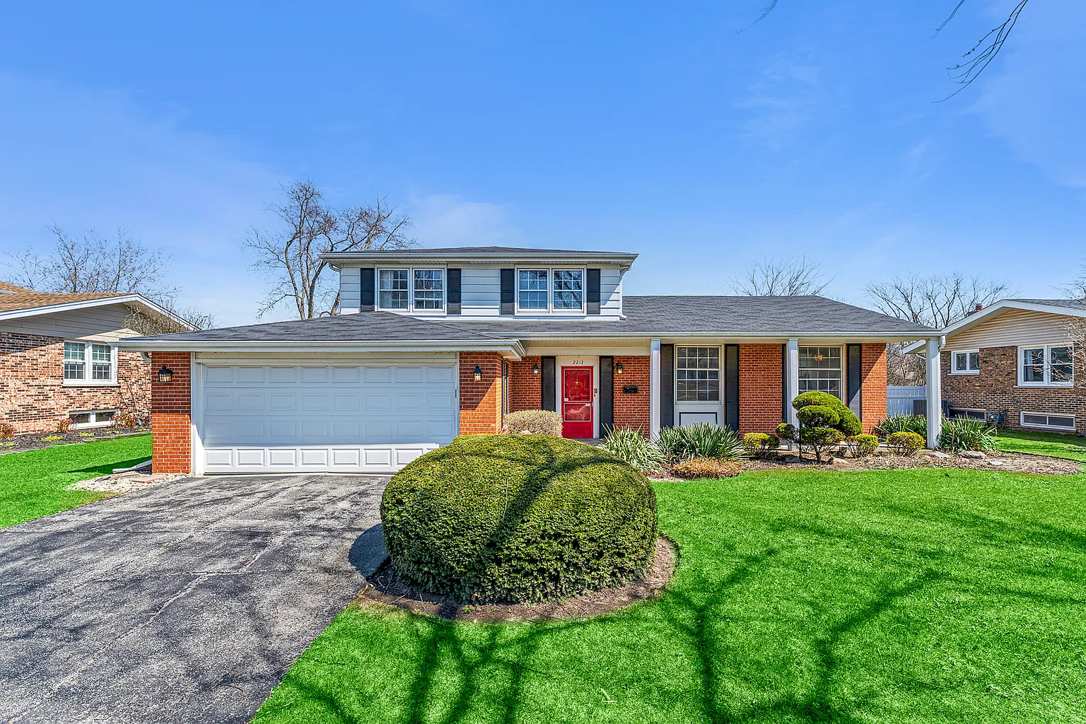 2213 Strawberry Ln photo 1