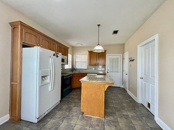 3rd image of 1793 Raven Way Dr