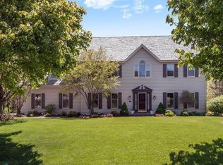 10610 N Turnberry Dr, Mequon, WI 53092