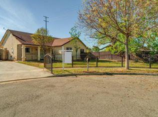 1571 N 11th St, Fresno, CA 93703
