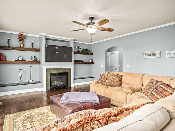 3rd image of 3769 Galenta Ct SW