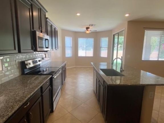 Kitchen & Nook