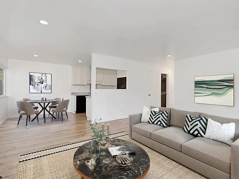 808 Regal Rd — Photo 2