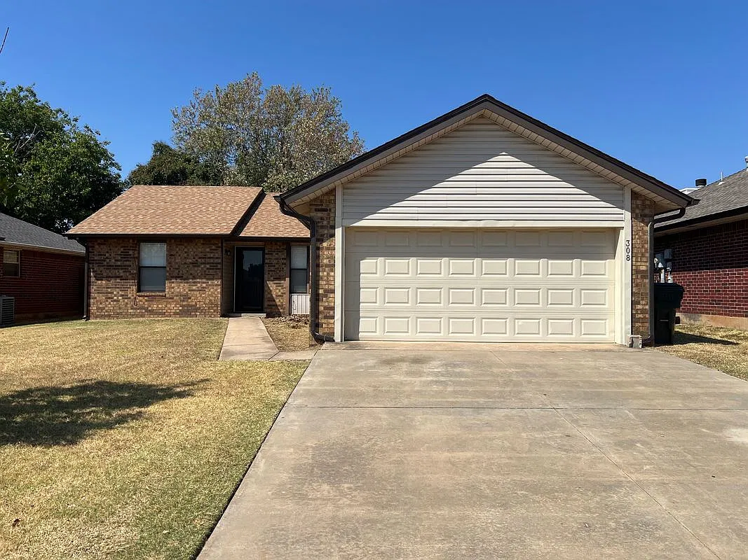 3 bed, 2.0 bath, 1141 sqft, $1,350 — Photo 1