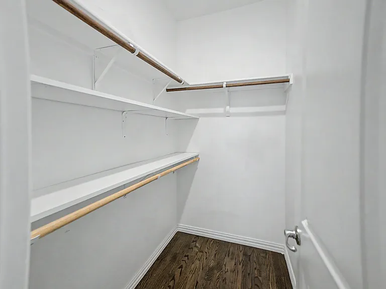6862 Mistley Park — Photo 20