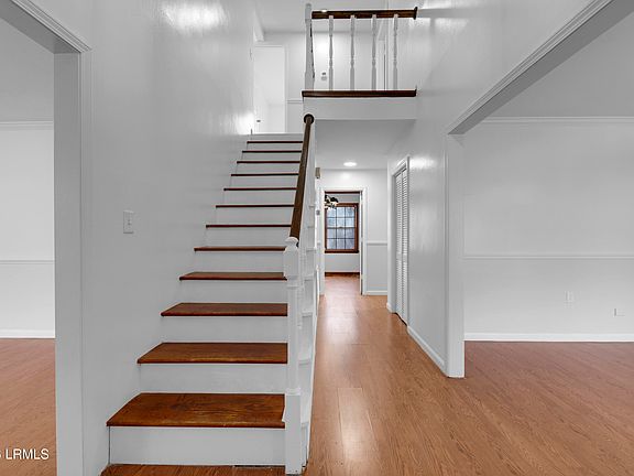 3rd image of 65 Boyles Ln