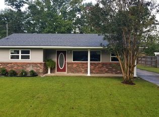 408 Holly Rd, Ocean Springs, MS 39564