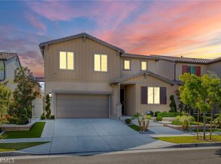 2227 Melogold Way, Corona, CA 92883