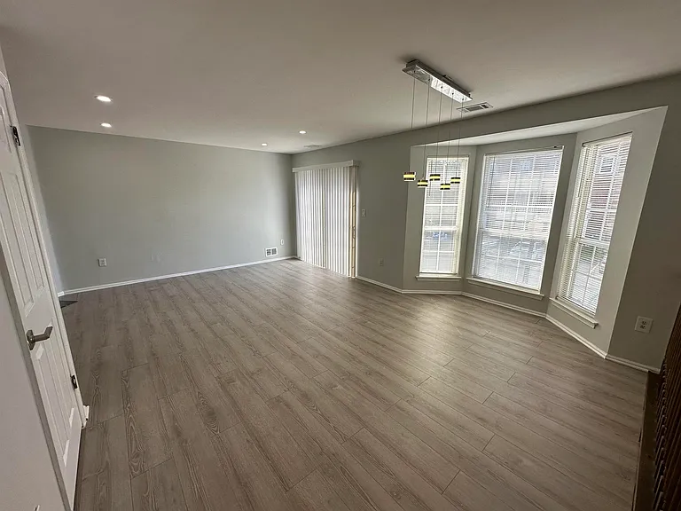27 Cottonwood St — Photo 12