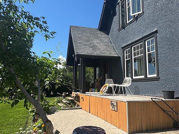 5th image of 607 BARNETT DRIVE