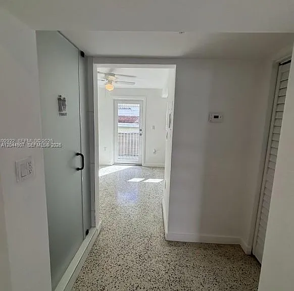 560 NW 1st St #7 — Photo 5