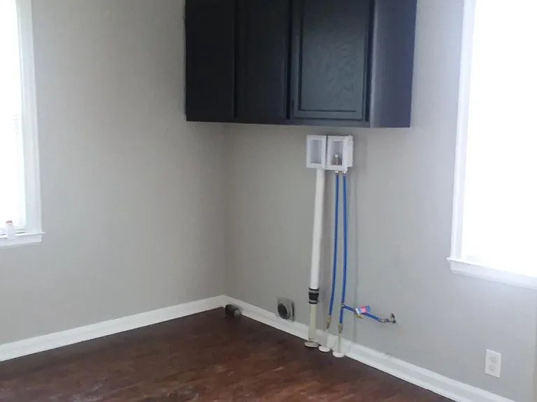 1621 Oliver Ave — Photo 10