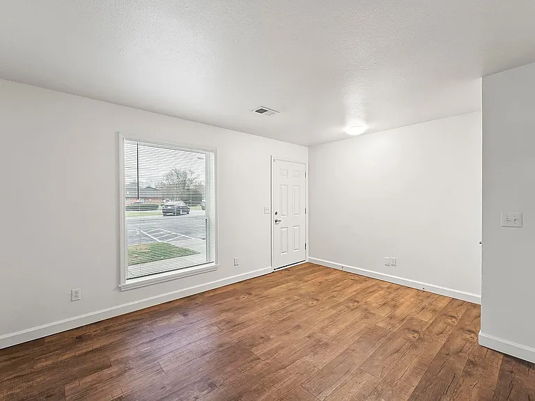 Metro Apartments At Bethalto — Photo 79