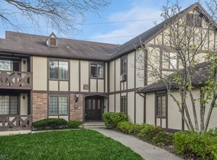 15 Kensington Rd, Chatham, NJ 07928