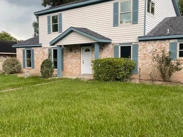 17078 Gleneagle Dr S, Conroe, TX 77385