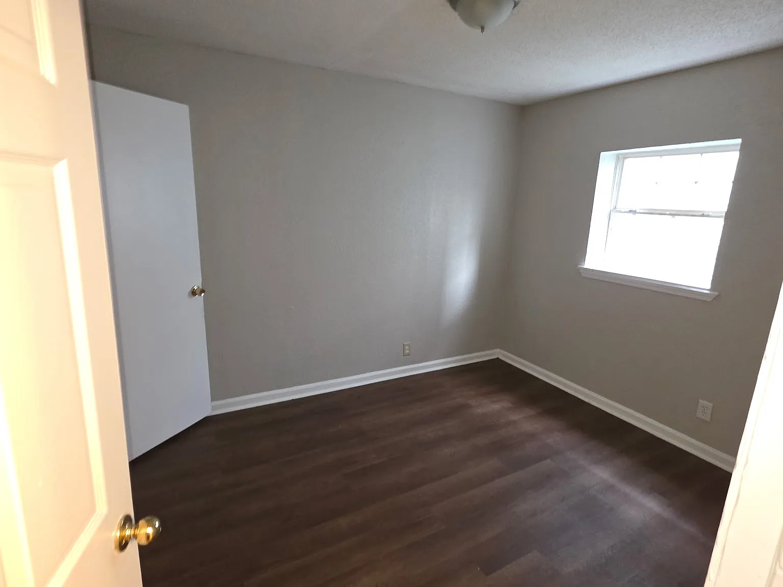 2 bed, $895 — Photo 3