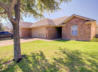 10228 Iris Ln, Waco, TX 76708