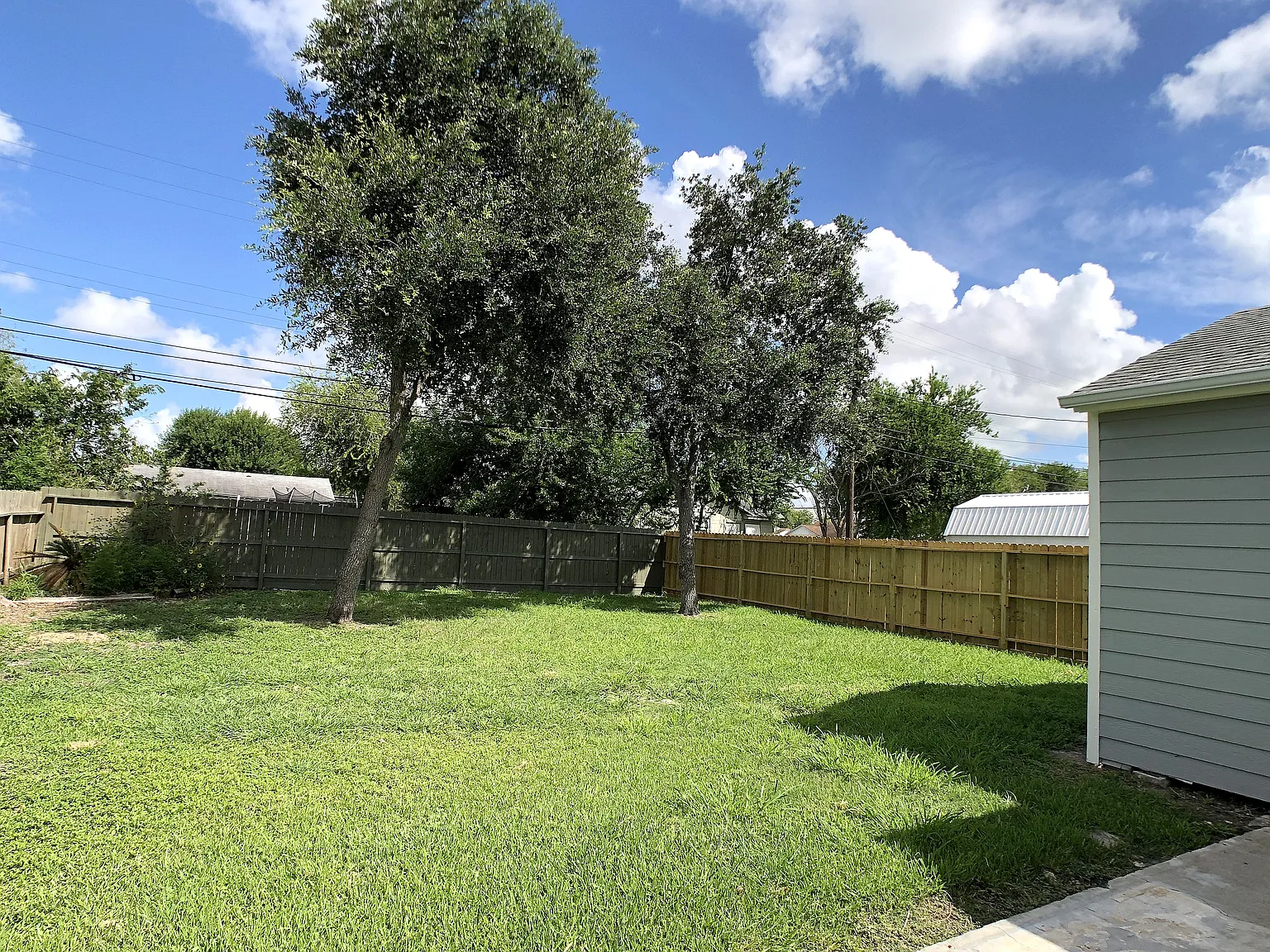 2409 Crews Street — Photo 2