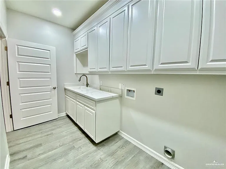 702 W 18th St — Photo 7