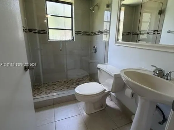 8899 SW 123rd Ct APT 103, Miami, FL 33186