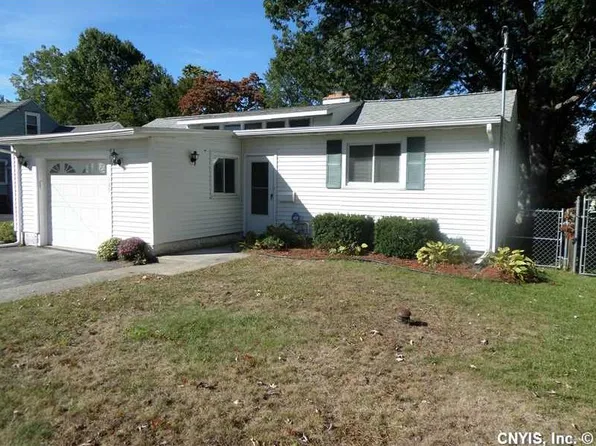 139 Maxwell Ave, North Syracuse, NY 13212