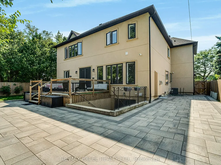 49 Kenton Dr — Photo 48